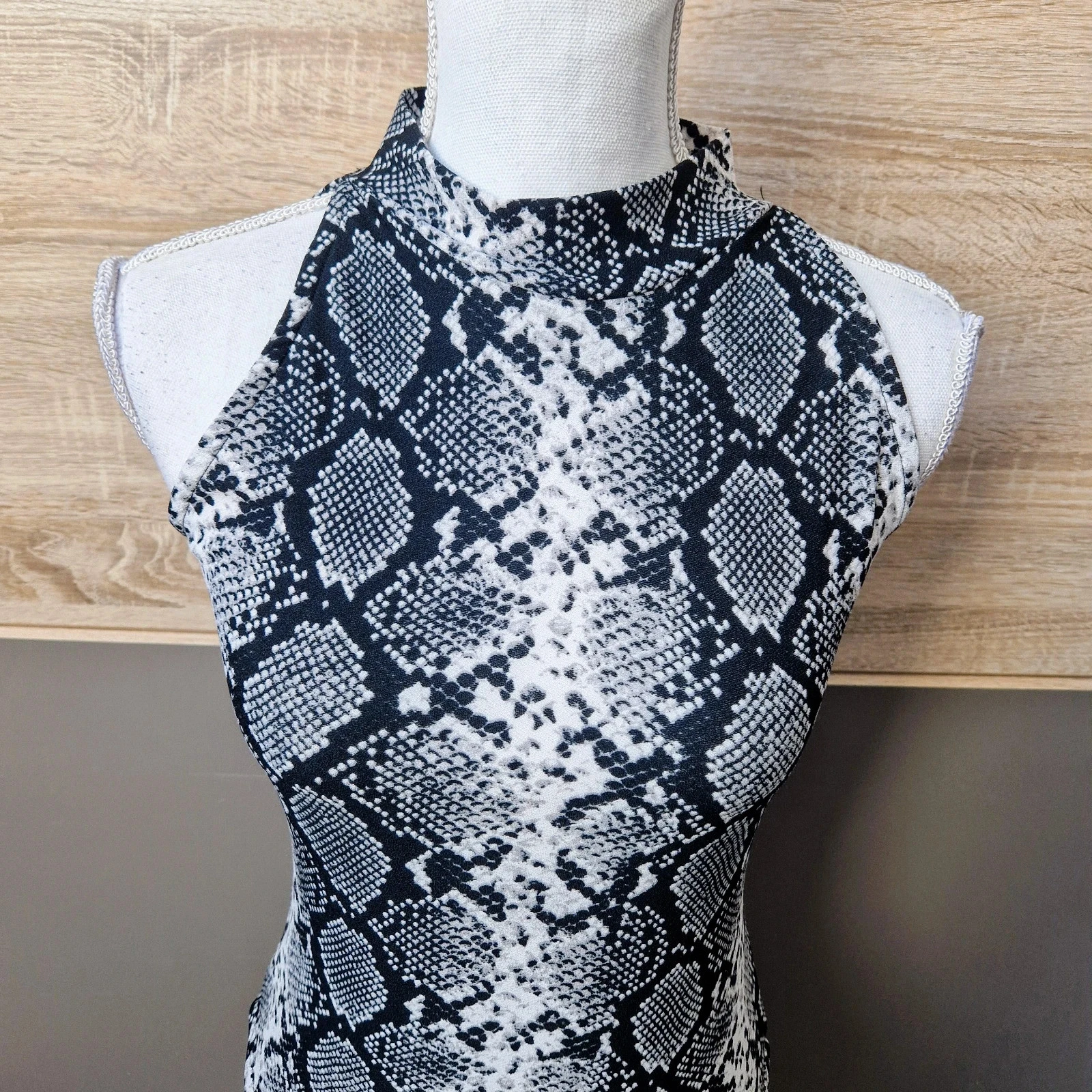 Body 🩱 – photo 2